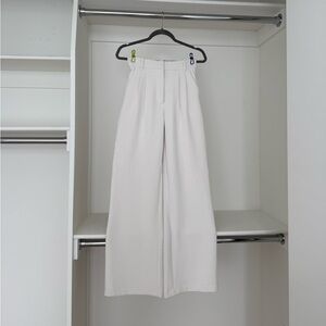 Abercrombie & Fitch A&F Sloane Tailored Wide Leg Pant